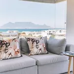 Small Bay Beach Suites